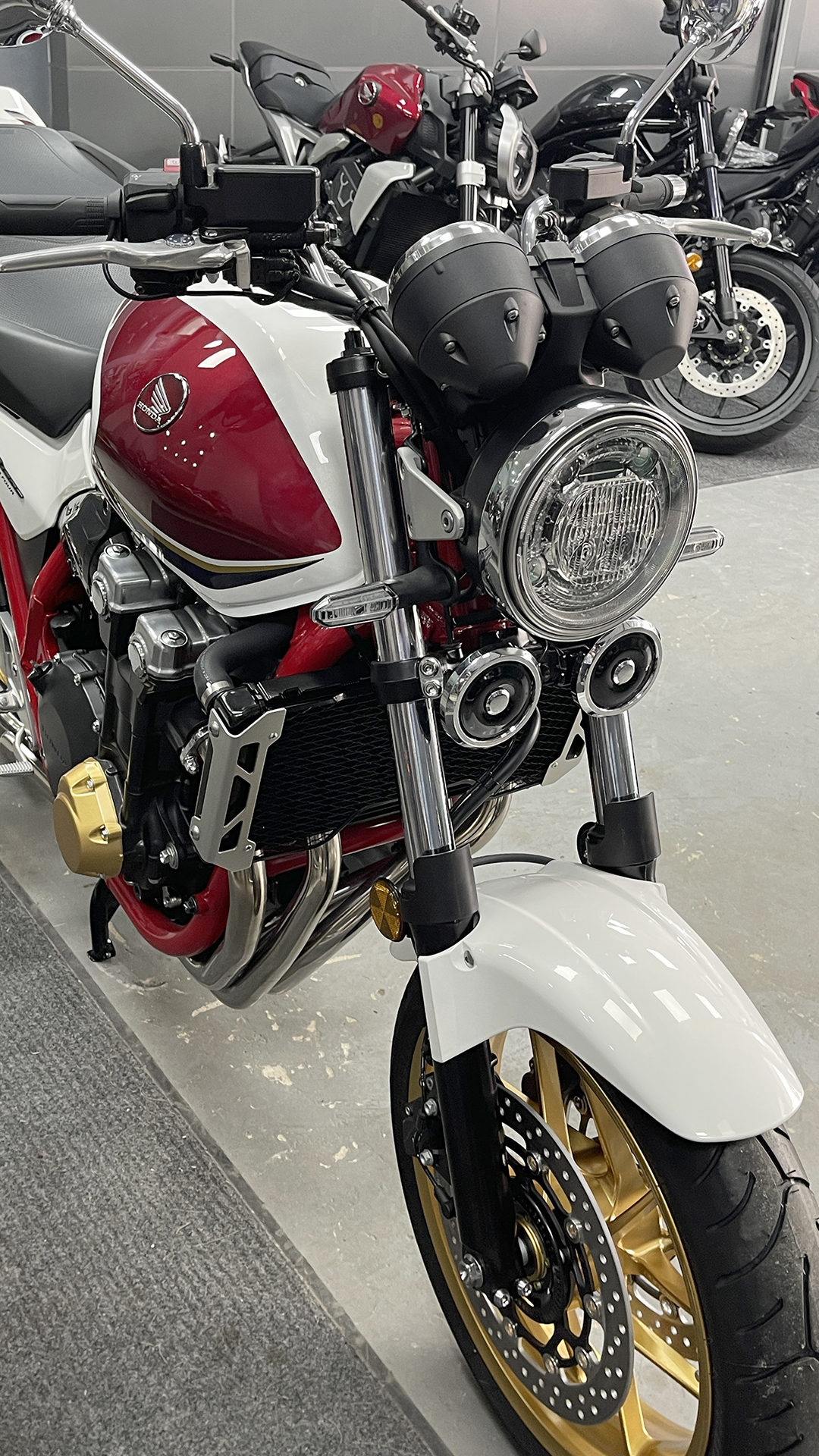Honda CB1300SF 2022